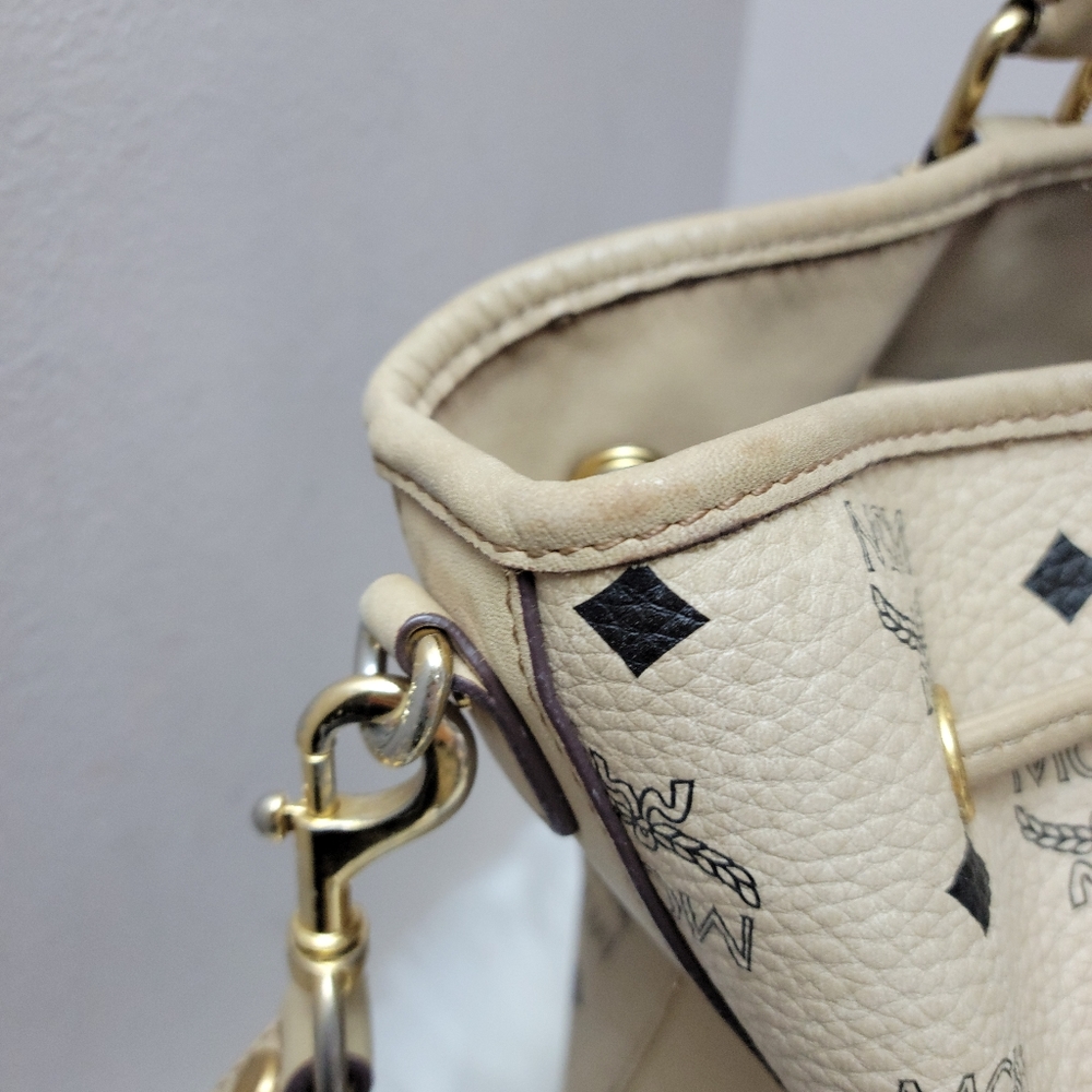 MCM Women's Beige Tote Bag - Picture 11 of 16